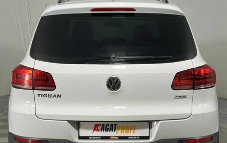 Volkswagen Tiguan I, 2015 год, 1 320 000 рублей, 6 фотография