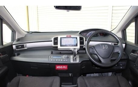 Honda Freed I, 2014 год, 870 000 рублей, 4 фотография