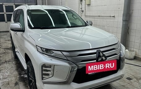 Mitsubishi Pajero Sport III рестайлинг, 2022 год, 4 297 000 рублей, 3 фотография