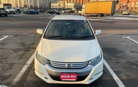 Honda Insight II рестайлинг, 2011 год, 900 000 рублей, 2 фотография