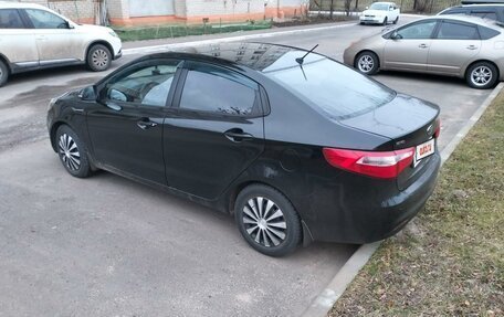 KIA Rio III рестайлинг, 2012 год, 900 000 рублей, 4 фотография