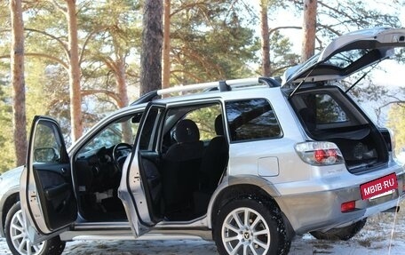 Mitsubishi Outlander III рестайлинг 3, 2005 год, 908 000 рублей, 2 фотография