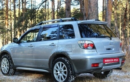 Mitsubishi Outlander III рестайлинг 3, 2005 год, 908 000 рублей, 7 фотография