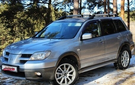 Mitsubishi Outlander III рестайлинг 3, 2005 год, 908 000 рублей, 30 фотография