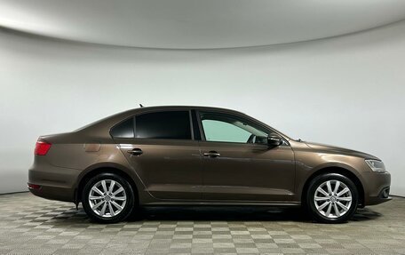 Volkswagen Jetta VI, 2011 год, 1 099 000 рублей, 4 фотография