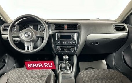 Volkswagen Jetta VI, 2011 год, 1 099 000 рублей, 14 фотография