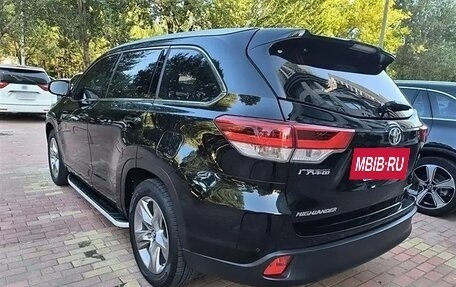 Toyota Highlander III, 2021 год, 4 130 000 рублей, 7 фотография