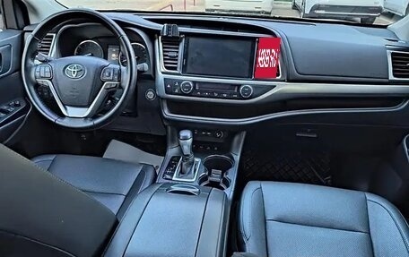 Toyota Highlander III, 2021 год, 4 130 000 рублей, 9 фотография