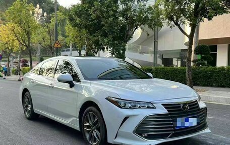 Toyota Avalon, 2022 год, 3 749 978 рублей, 2 фотография