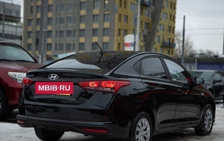 Hyundai Solaris II рестайлинг, 2021 год, 1 550 000 рублей, 5 фотография