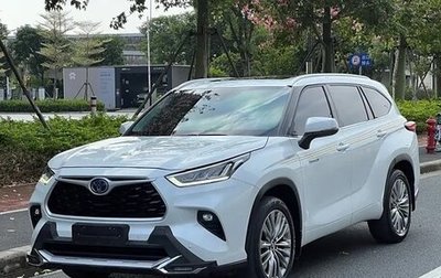 Toyota Highlander, 2021 год, 4 650 000 рублей, 1 фотография