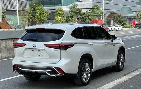 Toyota Highlander, 2021 год, 4 650 000 рублей, 4 фотография