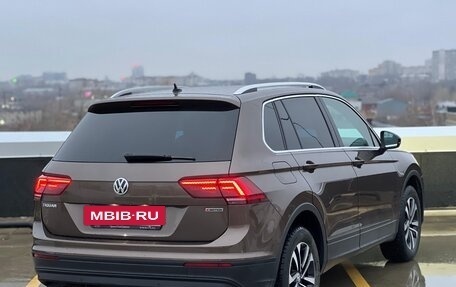 Volkswagen Tiguan II, 2019 год, 2 487 000 рублей, 2 фотография