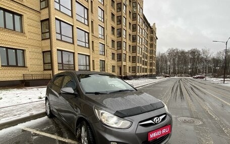 Hyundai Solaris II рестайлинг, 2012 год, 940 000 рублей, 1 фотография