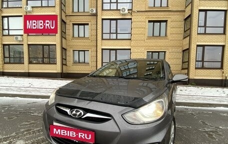 Hyundai Solaris II рестайлинг, 2012 год, 940 000 рублей, 2 фотография