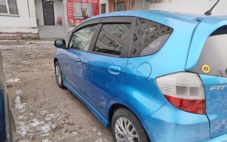 Honda Fit III, 2008 год, 700 000 рублей, 3 фотография