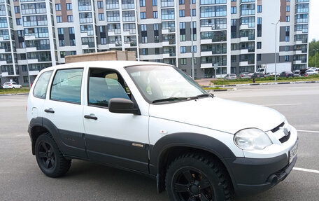 Chevrolet Niva I рестайлинг, 2016 год, 620 000 рублей, 16 фотография