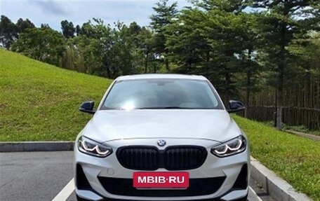 BMW 1 серия, 2021 год, 2 300 000 рублей, 2 фотография