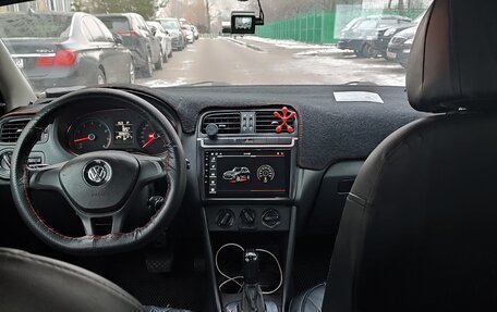 Volkswagen Polo VI (EU Market), 2018 год, 750 000 рублей, 6 фотография