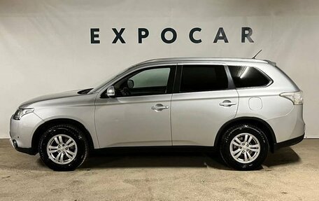 Mitsubishi Outlander III рестайлинг 3, 2014 год, 2 320 000 рублей, 2 фотография