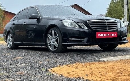 Mercedes-Benz E-Класс, 2012 год, 1 600 000 рублей, 2 фотография