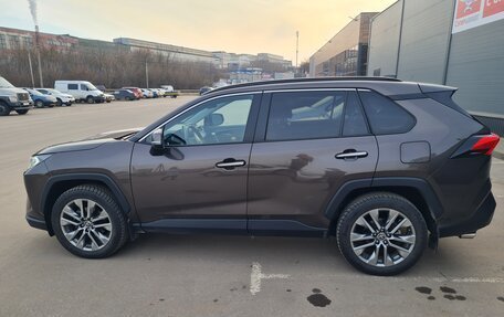 Toyota RAV4, 2021 год, 4 350 000 рублей, 2 фотография