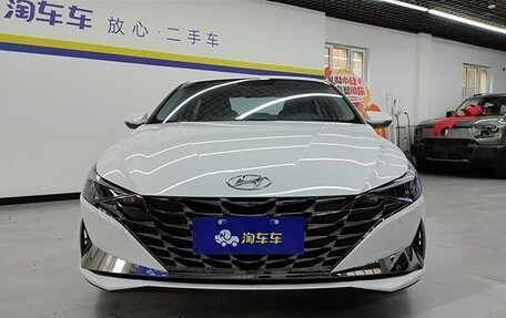 Hyundai Elantra, 2022 год, 1 900 000 рублей, 2 фотография