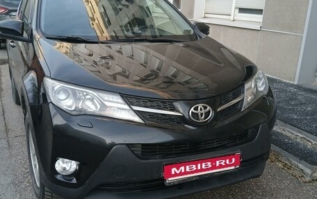 Toyota RAV4, 2015 год, 2 250 000 рублей, 3 фотография