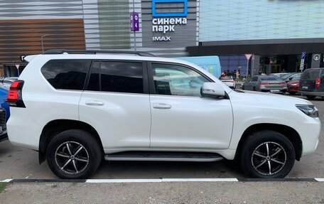 Toyota Land Cruiser Prado 150 рестайлинг 2, 2018 год, 5 500 000 рублей, 6 фотография