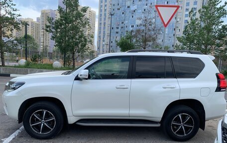 Toyota Land Cruiser Prado 150 рестайлинг 2, 2018 год, 5 500 000 рублей, 5 фотография