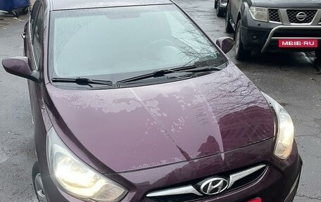 Hyundai Solaris II рестайлинг, 2012 год, 850 000 рублей, 2 фотография