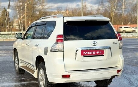 Toyota Land Cruiser Prado 150 рестайлинг 2, 2011 год, 2 850 000 рублей, 4 фотография