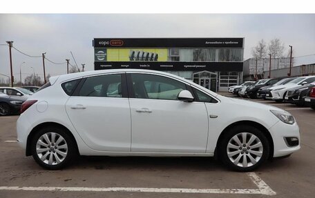 Opel Astra J, 2014 год, 1 030 000 рублей, 4 фотография