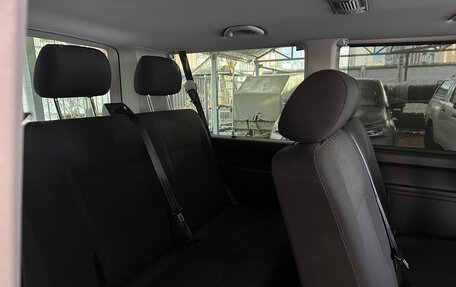 Volkswagen Caravelle T6 рестайлинг, 2019 год, 2 899 000 рублей, 15 фотография