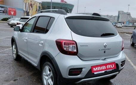 Renault Sandero II рестайлинг, 2016 год, 1 033 000 рублей, 2 фотография