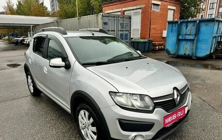 Renault Sandero II рестайлинг, 2015 год, 899 000 рублей, 3 фотография