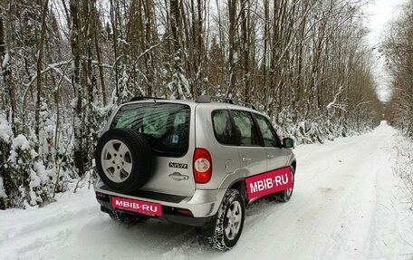 Chevrolet Niva I рестайлинг, 2012 год, 575 000 рублей, 4 фотография