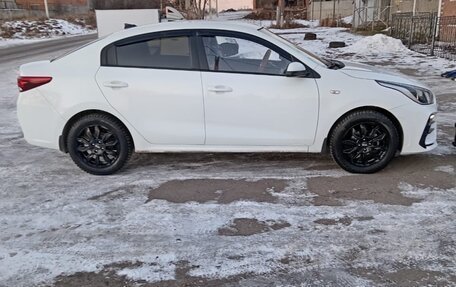 KIA Rio IV, 2018 год, 1 650 000 рублей, 1 фотография