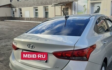 Hyundai Solaris II рестайлинг, 2019 год, 1 400 000 рублей, 4 фотография