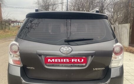 Toyota Verso I, 2010 год, 11 000 000 рублей, 3 фотография