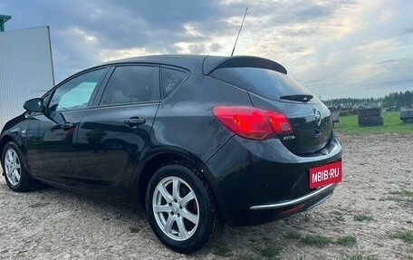 Opel Astra J, 2014 год, 820 000 рублей, 4 фотография