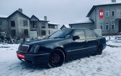 Mercedes-Benz E-Класс, 1996 год, 549 000 рублей, 1 фотография