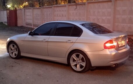 BMW 3 серия, 2005 год, 1 300 000 рублей, 12 фотография