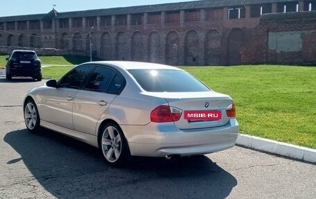 BMW 3 серия, 2005 год, 1 300 000 рублей, 8 фотография