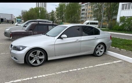 BMW 3 серия, 2005 год, 1 300 000 рублей, 16 фотография