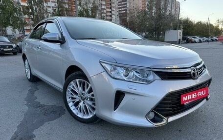 Toyota Camry, 2017 год, 2 520 000 рублей, 9 фотография