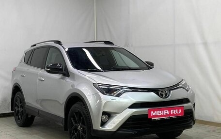 Toyota RAV4, 2019 год, 2 850 000 рублей, 3 фотография