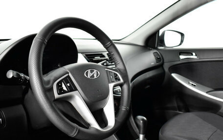 Hyundai Solaris II рестайлинг, 2013 год, 970 000 рублей, 13 фотография