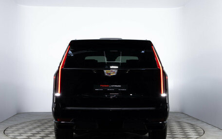 Cadillac Escalade V, 2023 год, 15 820 000 рублей, 4 фотография