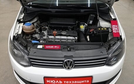 Volkswagen Polo VI (EU Market), 2012 год, 860 000 рублей, 3 фотография